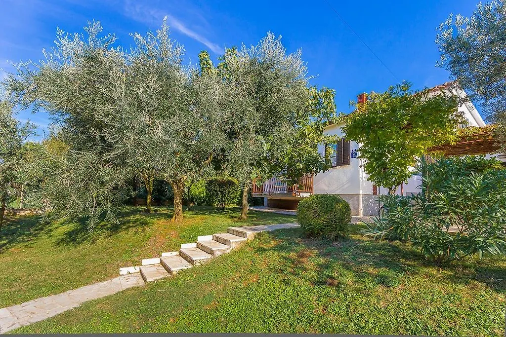 Holiday Home Anka Medulin 0*,